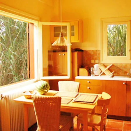 Holiday Beach Holiday home Kourouta